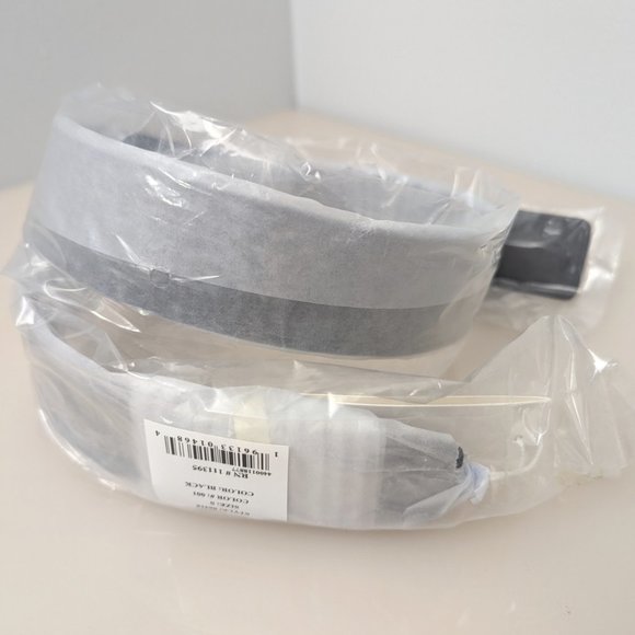 Tory Burch $248 WIDE Embellished Crystal Paved  Logo Buckle Leather Belt XS S - Picture 2 of 6